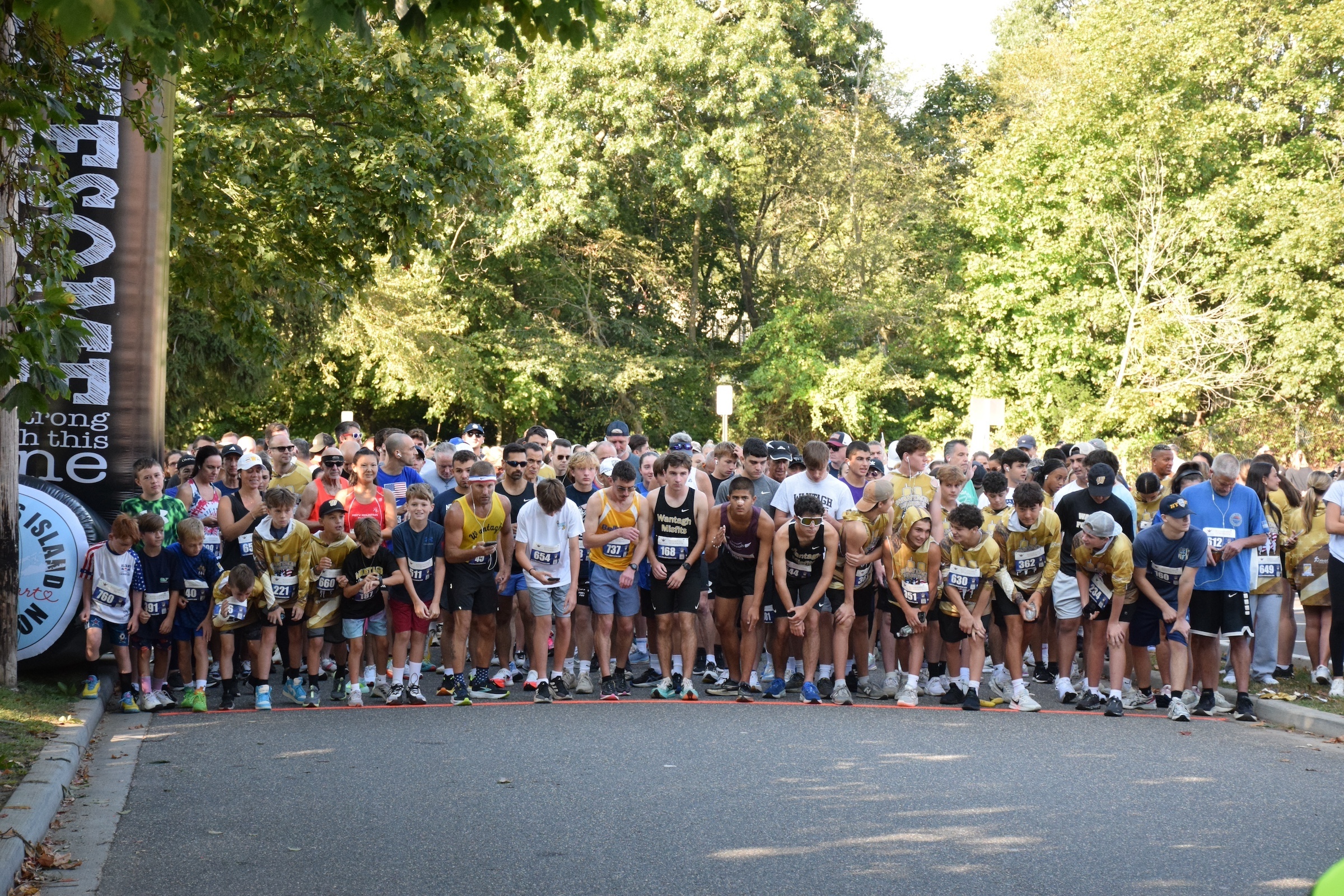wantagh warrior 5k run photos with people running